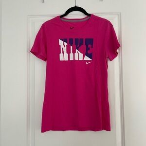 Nike women’s t shirt